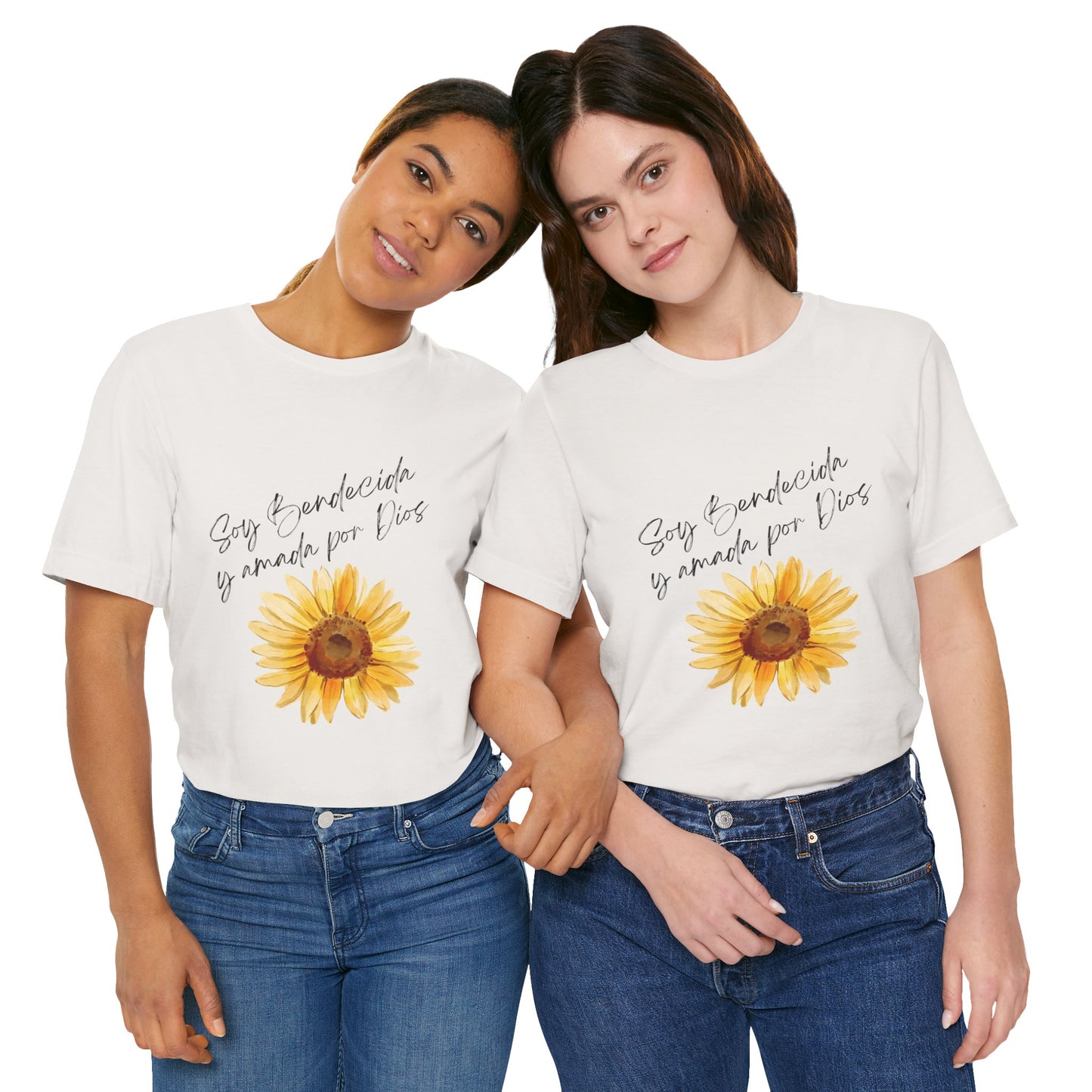 Soy Bendecida y amada por Dios - Unisex Short Sleeve Tee
