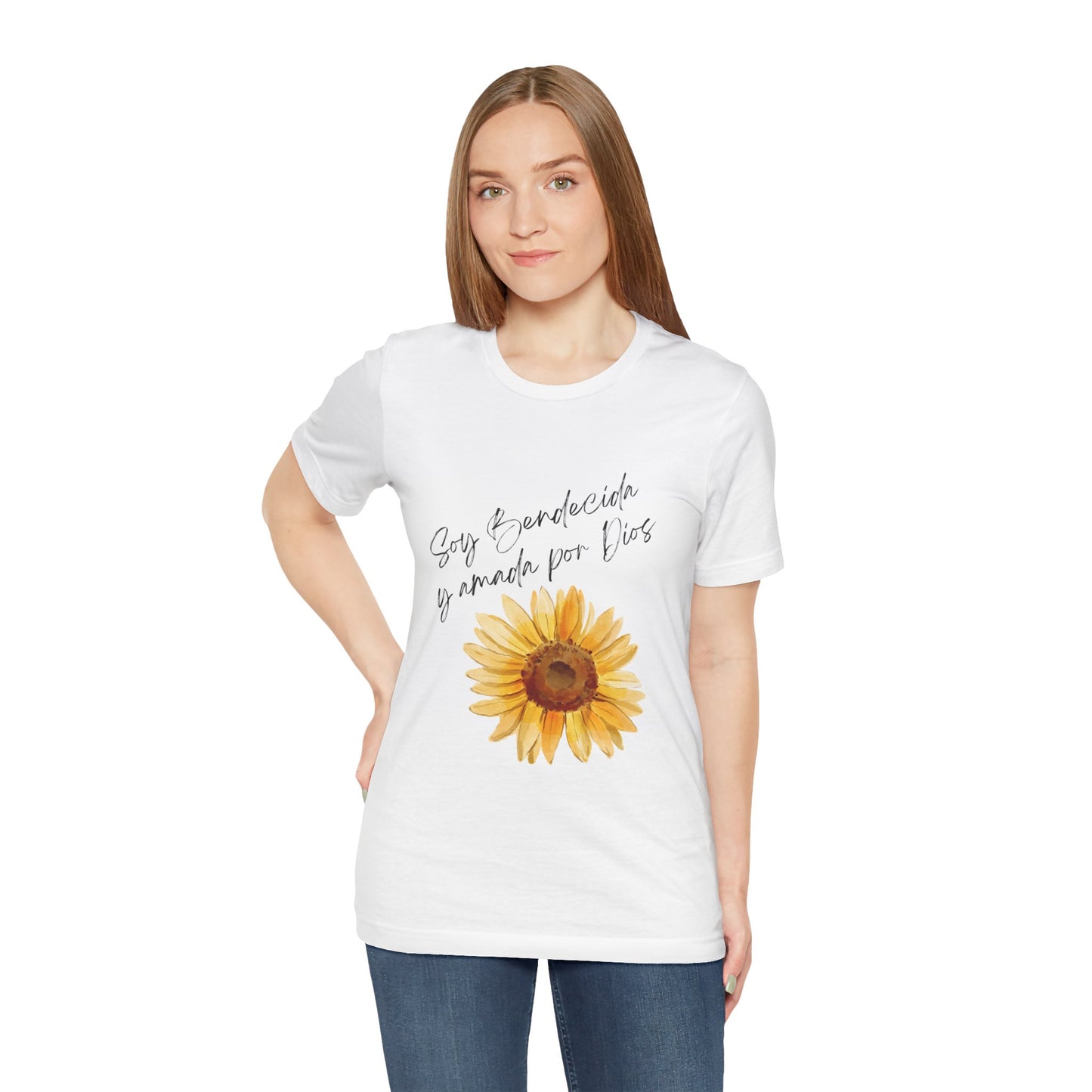 Soy Bendecida y amada por Dios - Unisex Short Sleeve Tee